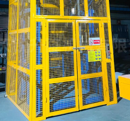 月湖货梯可以安装在室外吗